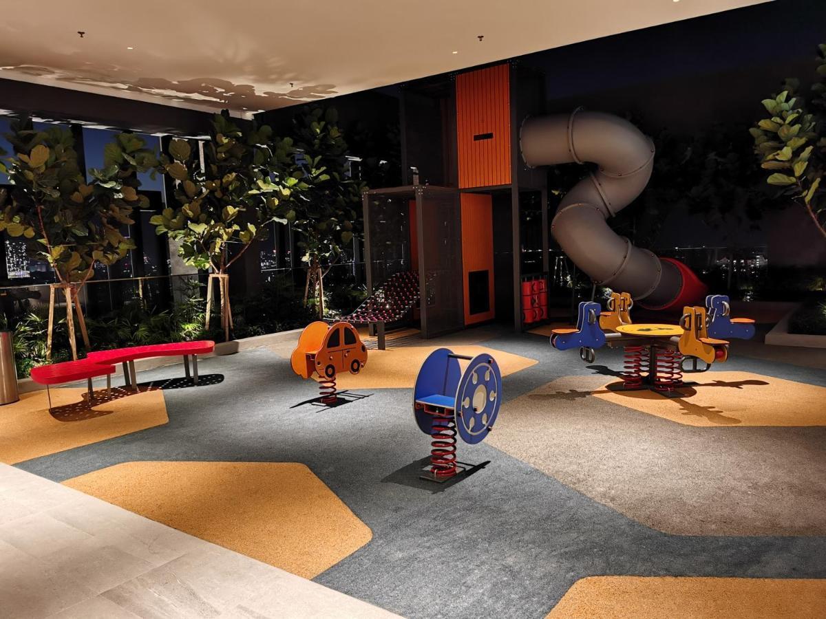 Beacon Exec Suites# Msg Chair#Disney Hotstar جورج تاون المظهر الخارجي الصورة